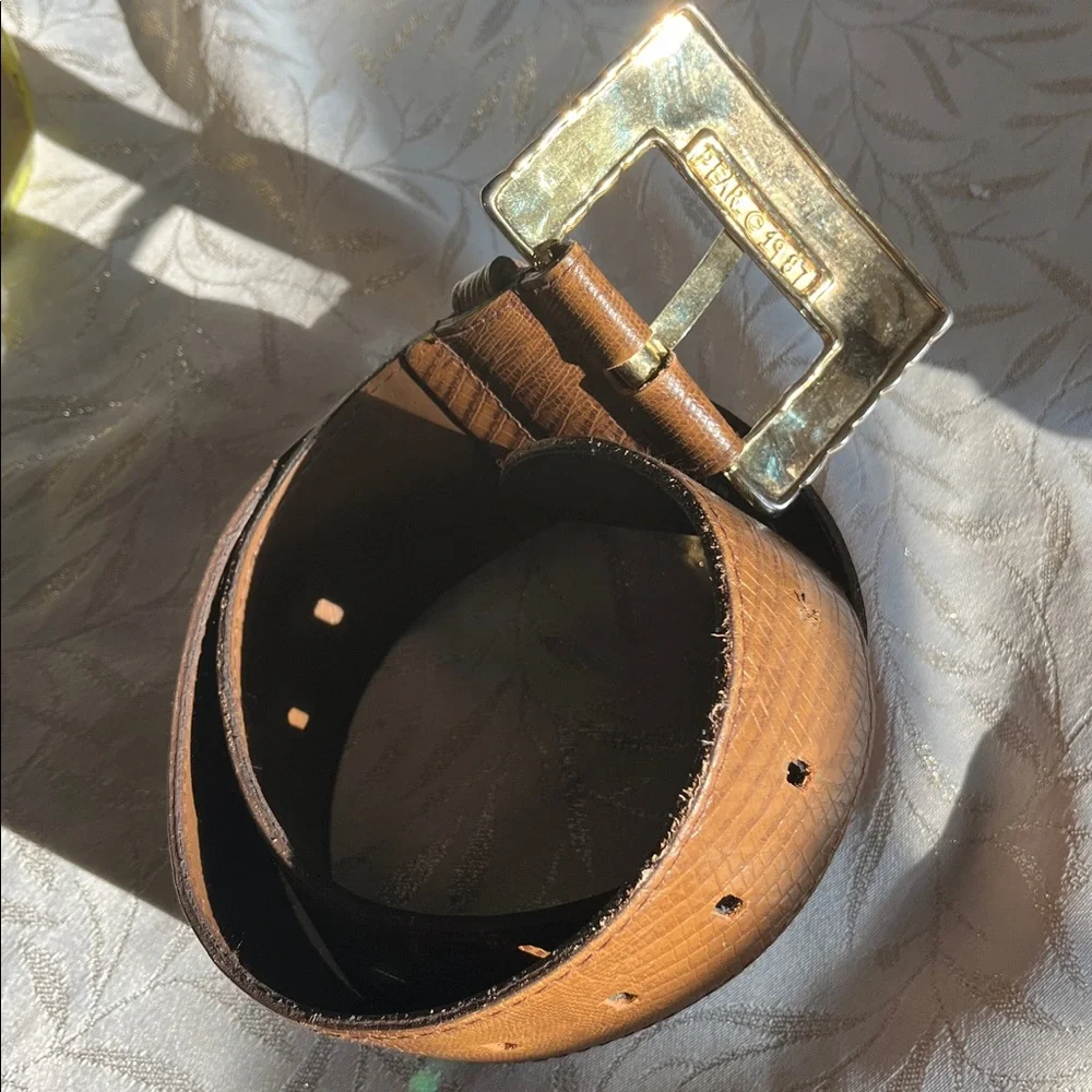 Pearl Genuine 2”x33”Leather Belt w/Crocodile pattern & Gold Buckle Accent size S